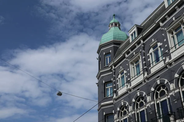 Hollanda mimarisinin güzel evi