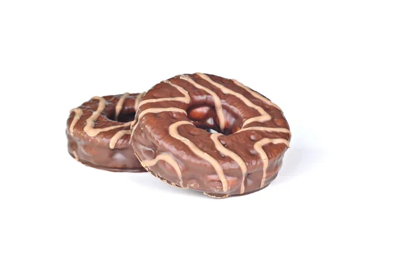 Beyaz zemin üzerine çikolata kaplı lezzetli Kurabiye — Stok fotoğraf