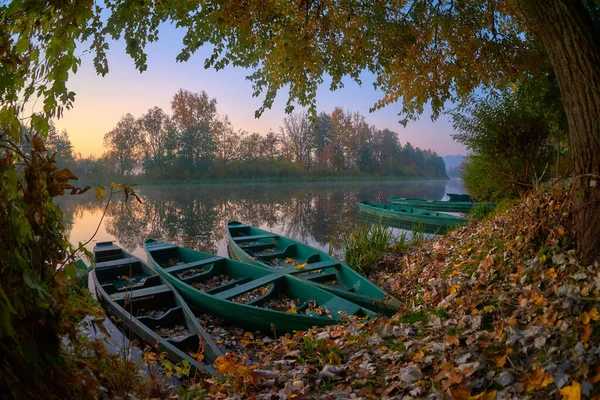 Пять Лодок Реке Восходе Солнца Украине — стоковое фото