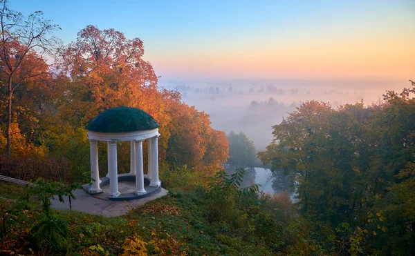 Colorful Autumn Sunrise Gazebo Park Sedniv Ukraine — стокове фото