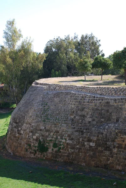 Oude muur rond nicosia cyprus. — Stockfoto