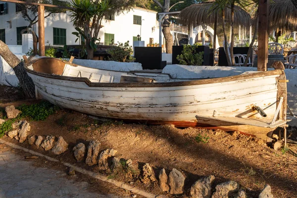 Old Fisher Boat Land — Stockfoto