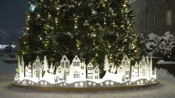 Saratov Russia Jan 2022 Beautiful Christmas Decorations House Night Children — Stockvideo