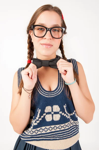 Jonge goofy en nerdy meisje camera kijken. — Stockfoto