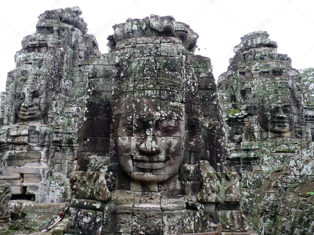 Angkor Thom ruins temple