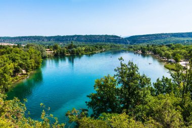 Sentier du garde canal, Quinson, Verdon lower gorge, lake Sainte Croix, Provence, Provence Alpes Cte d'Azur, France 