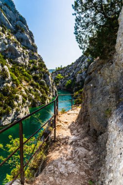 Sentier du garde canal, Quinson, Verdon lower gorge, lake Sainte Croix, Provence, Provence Alpes Cte d'Azur, France 