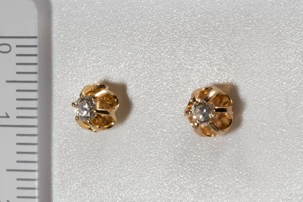 Gyönyörű Fülbevaló Természetes Gyémántokkal Karátos Darabonként Ékszerek Sárga Arany Keret — Stock Fotó
