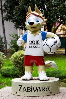 Sochi, Adler, Rusya, Aralık 2021: FIFA Dünya Kupası maskotu Zabivaka i