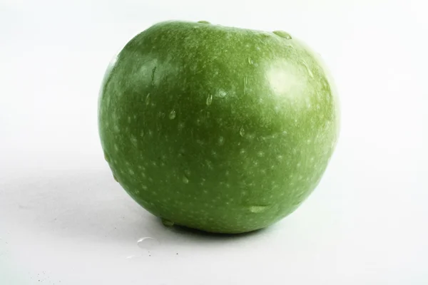 Grönt äpple — Stockfoto