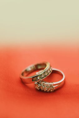 Evlilik yüzükleri.