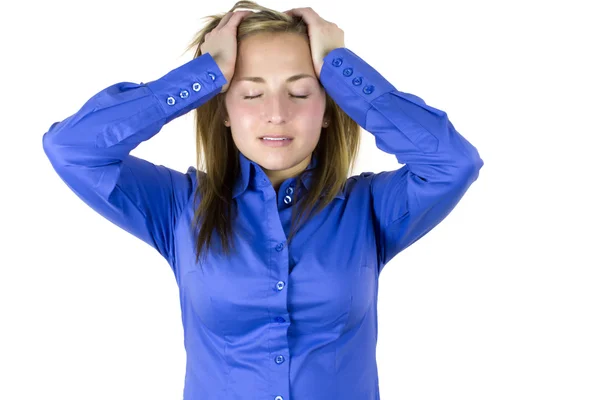 Benadrukt vrouw met haar ogen dicht — Stockfoto