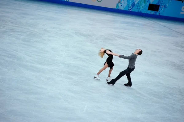 Ekaterina Bobrova y Dimitri Soloviev en los XXII Juegos Olímpicos de Invierno de Sochi 2014 —  Fotos de Stock