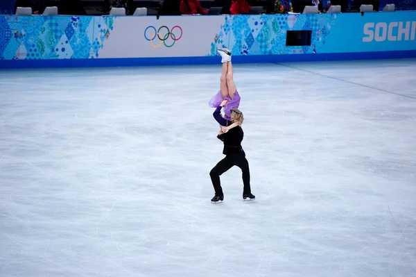 Meryl davis en charlie white Sotchi 2014 xxii Olympische Winterspelen — Stockfoto