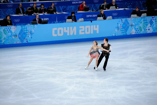 Victoria Sinitsina e Ruslan Zhiganshin nos XXII Jogos Olímpicos de Inverno de 2014 — Fotografia de Stock