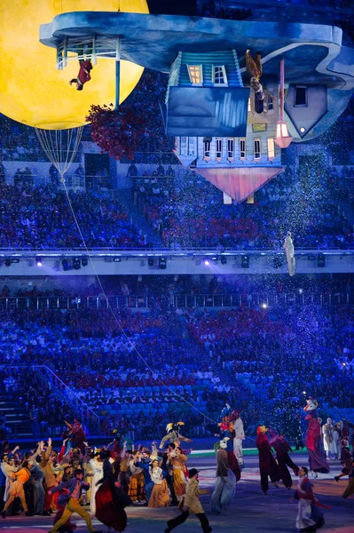 Auftritt auf der Bühne der Abschlusszeremonie von Sotschi 2014 — Stockfoto