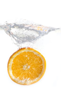izole suya bırakılan turuncu