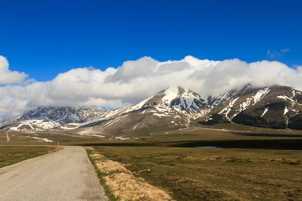 A estrada de Campo Imperatore Imagem De Stock