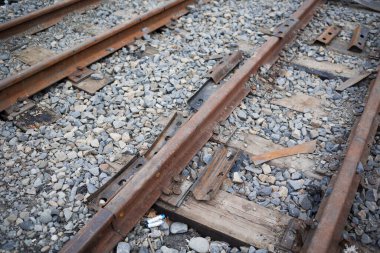 Raylar yeniden inşa ediliyor. Yumuşak odak 