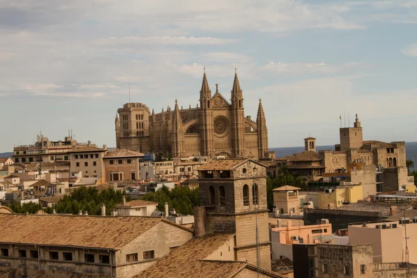 Palma de Mallorcan panoraama — kuvapankkivalokuva