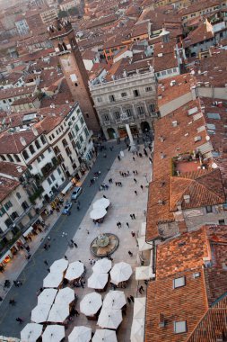 Verona, piazza delle erbe görünümü