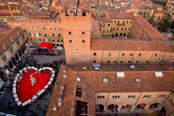 Vista panoramica di piazza dante, Verona — Stock Photo, Image