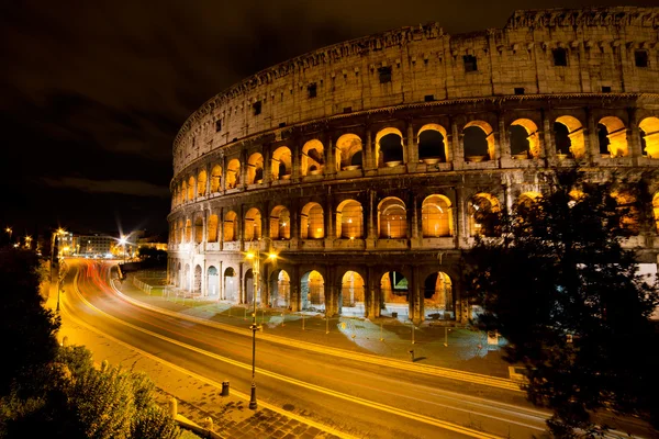 Coliseu de noite, Roma Itália — Fotografia de Stock