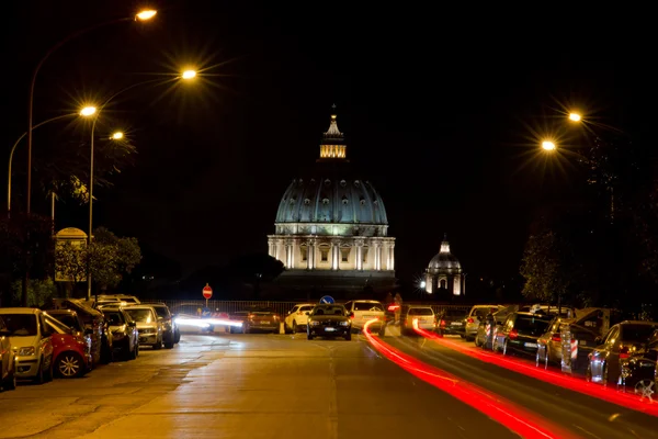 ドーム サンピエトロ大聖堂 — ストック写真