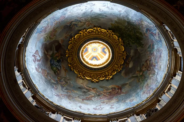 S. Pietro basiliek plafond — Stockfoto