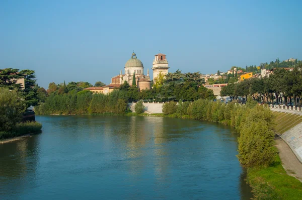 Church San Giorgio by the Adige river, Verona Italy — Stock Photo, Image