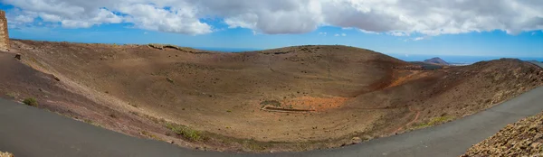 Volcanic landscape in Lanzarote — Stock Photo, Image