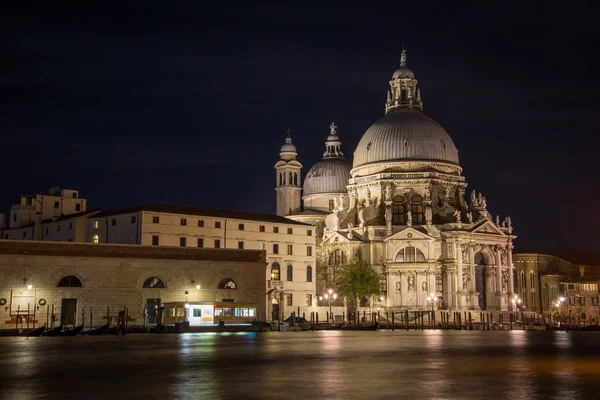 Kanał Grande i Bazylika Santa Maria della Salute, Wenecja, Włochy — Zdjęcie stockowe