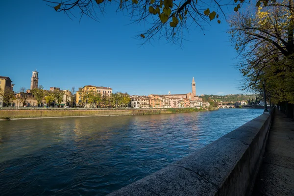 Panoramiczny widok z verona, Włochy — Zdjęcie stockowe