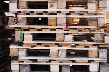 Palet - ahşap nakliye konteynırı, tahsilat için zemin, depolama, sevkiyat ve mal taşımacılığı