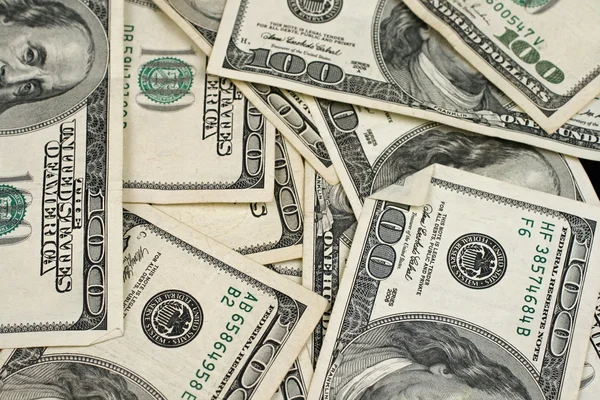 Amerikaanse honderd-dollarbiljetten close-up — Stockfoto