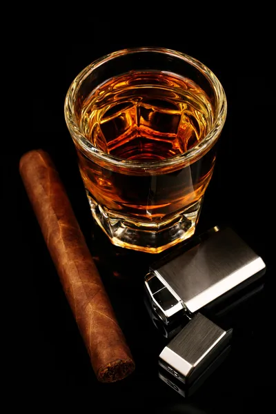 Whisky avec cigare — Photo