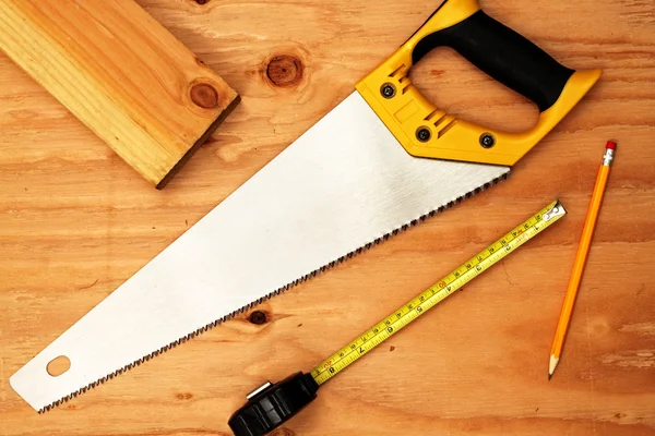 Cutting Lumber — Stock Photo, Image