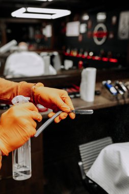 Berber dükkanı araçları ve çalışma süreci