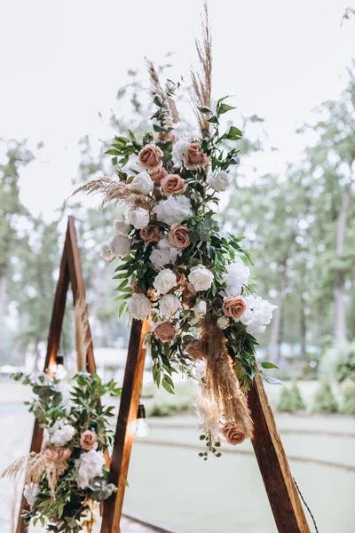 Wedding Ceremony Decoration Outdoors Modern Floral Design — Stock Photo, Image