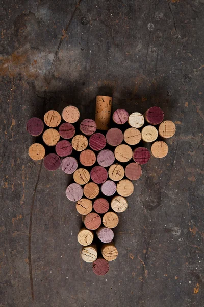 Bunch of wine corks imitating grape — Stock Photo, Image