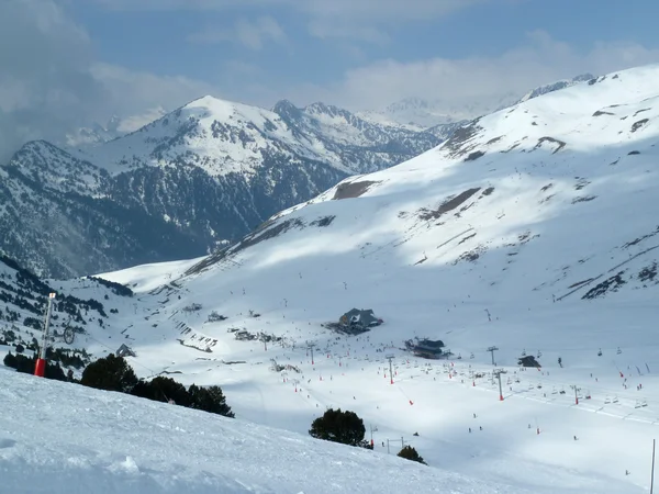 Skigebied op de Franse Pyreneeën Stockafbeelding