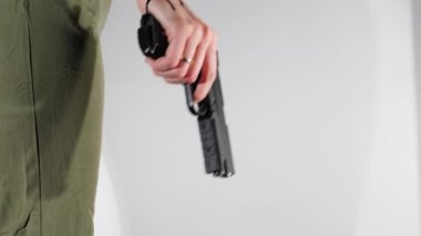 Ukrayna 'daki savaşla ilişkili bir kız.