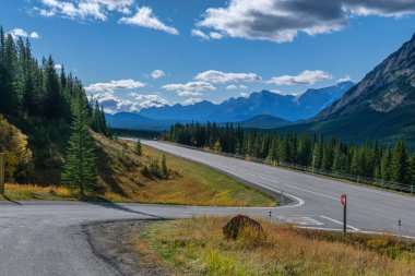 Sprey Vadisi İl Parkı - Kananaskis Ülkesi, Alberta, Kanada