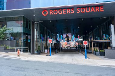 Halifax, Nova Scotia, Kanada - 10 Ağustos 2021: Açık Plaza Rogers Meydanı