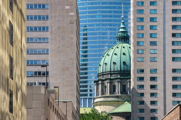 Cúpula Reina Del Mundo Catedral Rascacielos Montreal —  Fotos de Stock