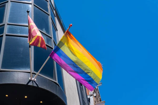 Gay Flag Hanging Facade Gay Bar Amsterdam — Foto de Stock