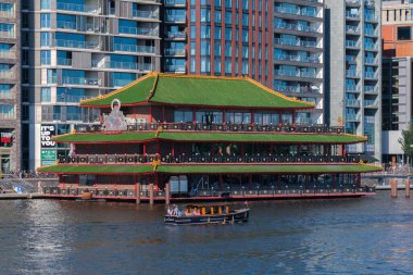 Amsterdam, Hollanda - 22 Haziran 2022: Limandaki Deniz Sarayı Çin Lokantası