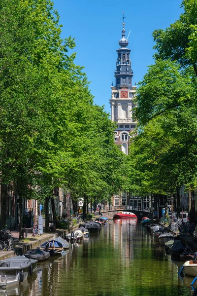 Amsterdam Netherlands June 2022 Groenburgwal Canal Amsterdam South Church Zuiderkerk — Stockfoto