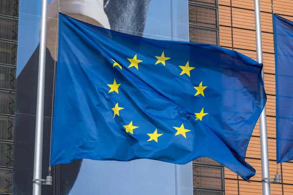 Flaggor Framför Europeiska Kommissionen Bryssel Belgien — Stockfoto