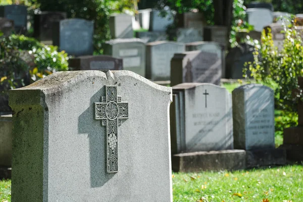 Náhrobky Montrealském Hřbitově Podzim — Stock fotografie